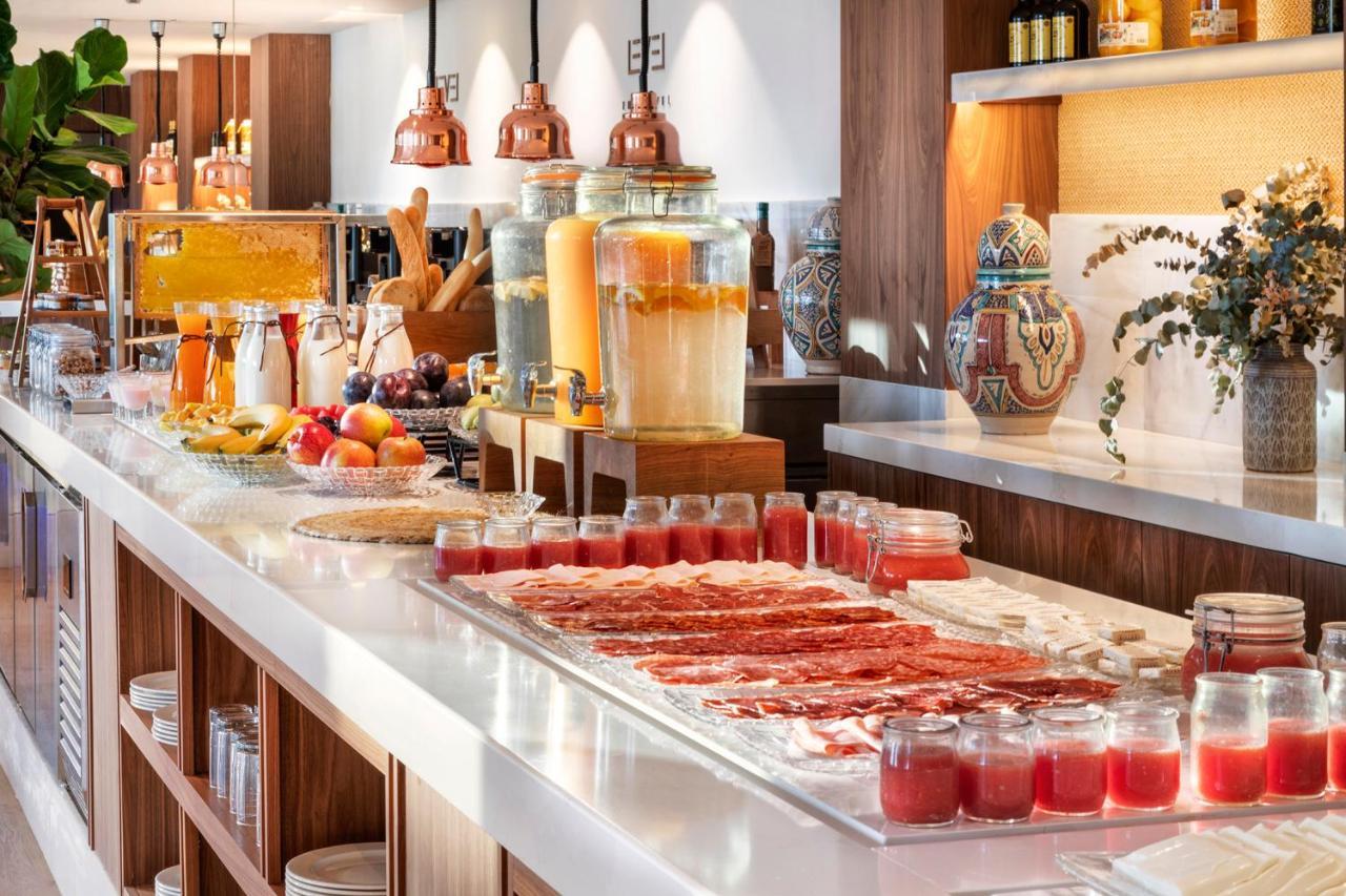 Hotel Melia Zahara & 4*