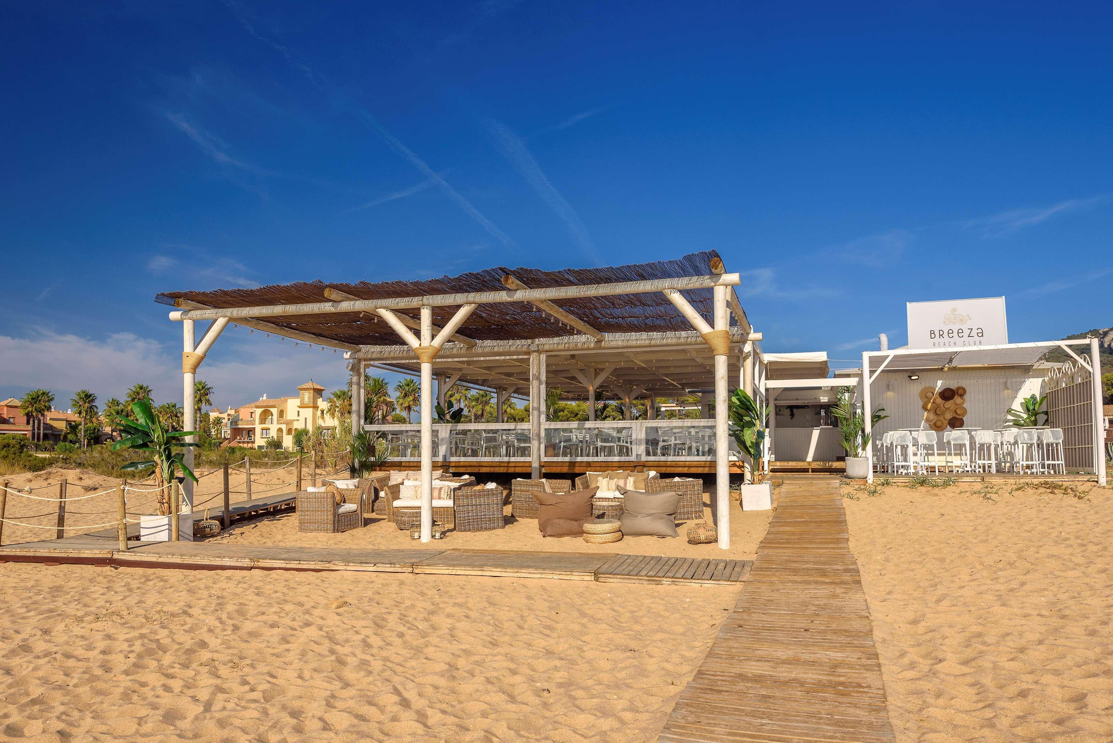 Melia Zahara & Hotel